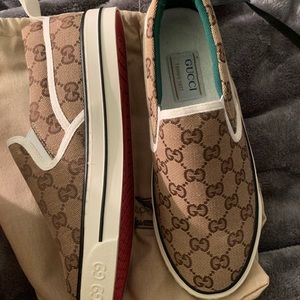 Gucci shoes